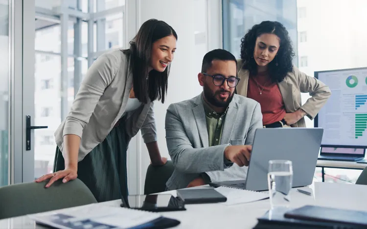 The SI’s Guide to Composable Commerce: Deliver High-Value Upgrades Without the Rip-and-Replace Risk