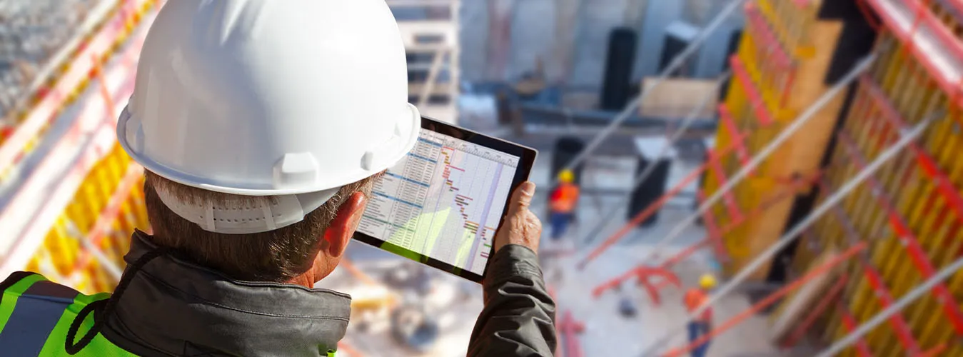 Banner showcasing services revenue growth and operation efficiency by HCL aftermarket cloud